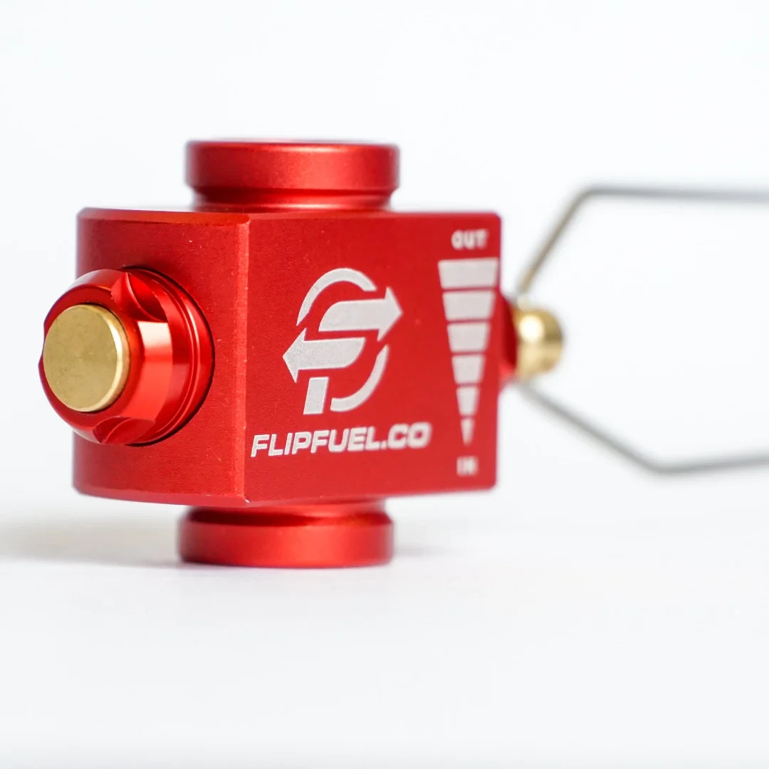 A red Flipfuel device to consolidate fuel