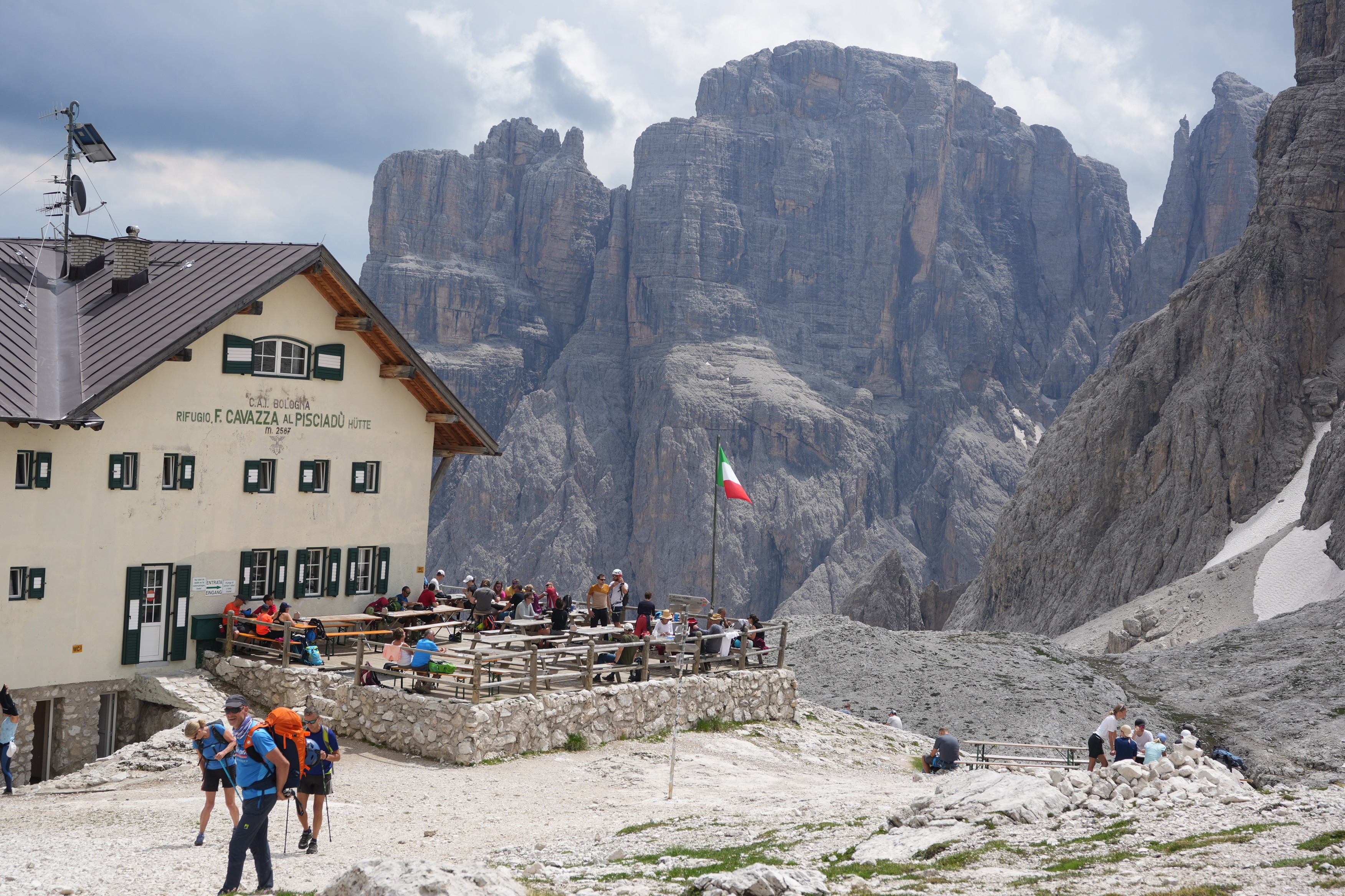The Rifugio Pisciadu 2487 metres. Some spectacular mountain scenery behind the hut