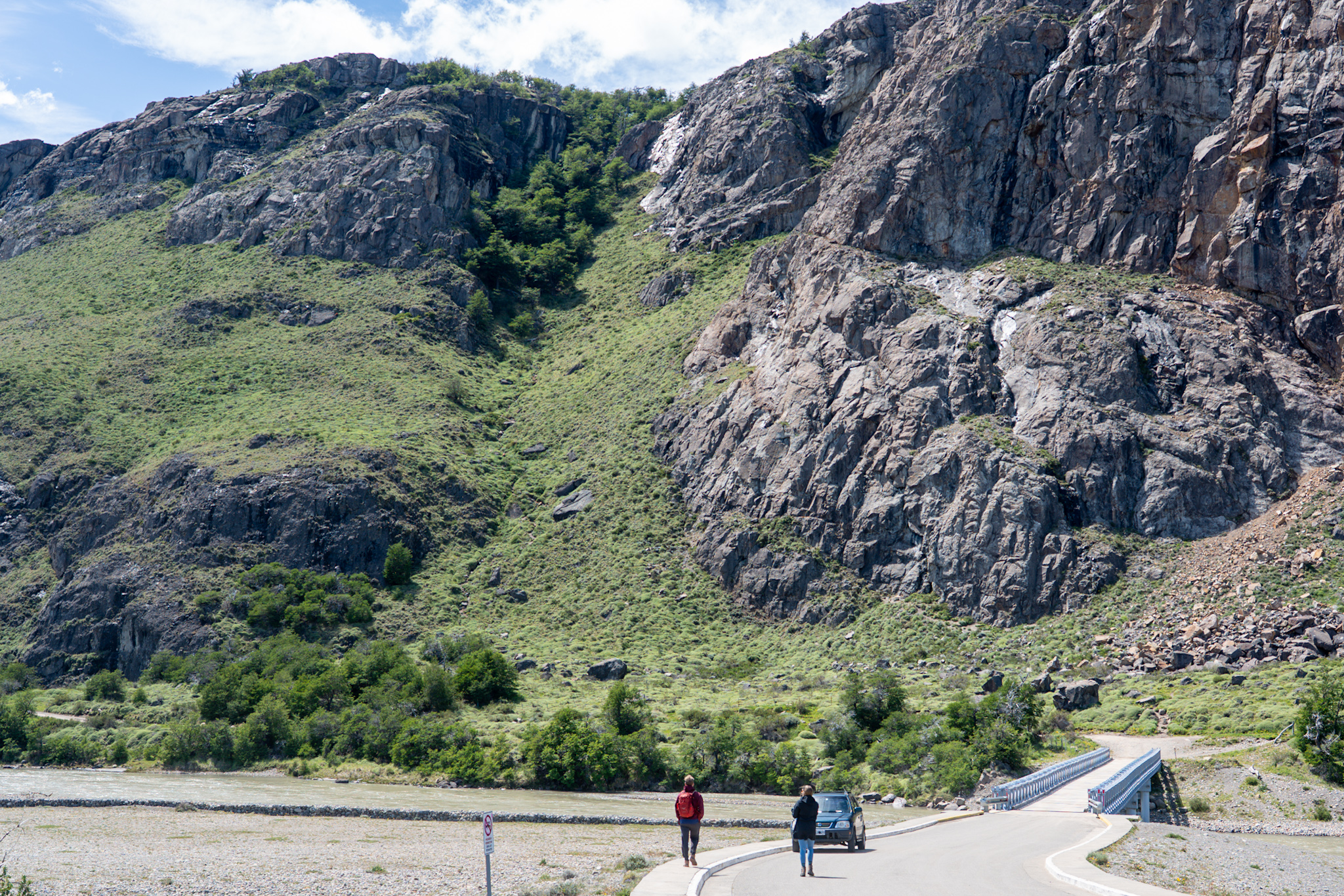 Canuto de Paredon to the left of the bridge